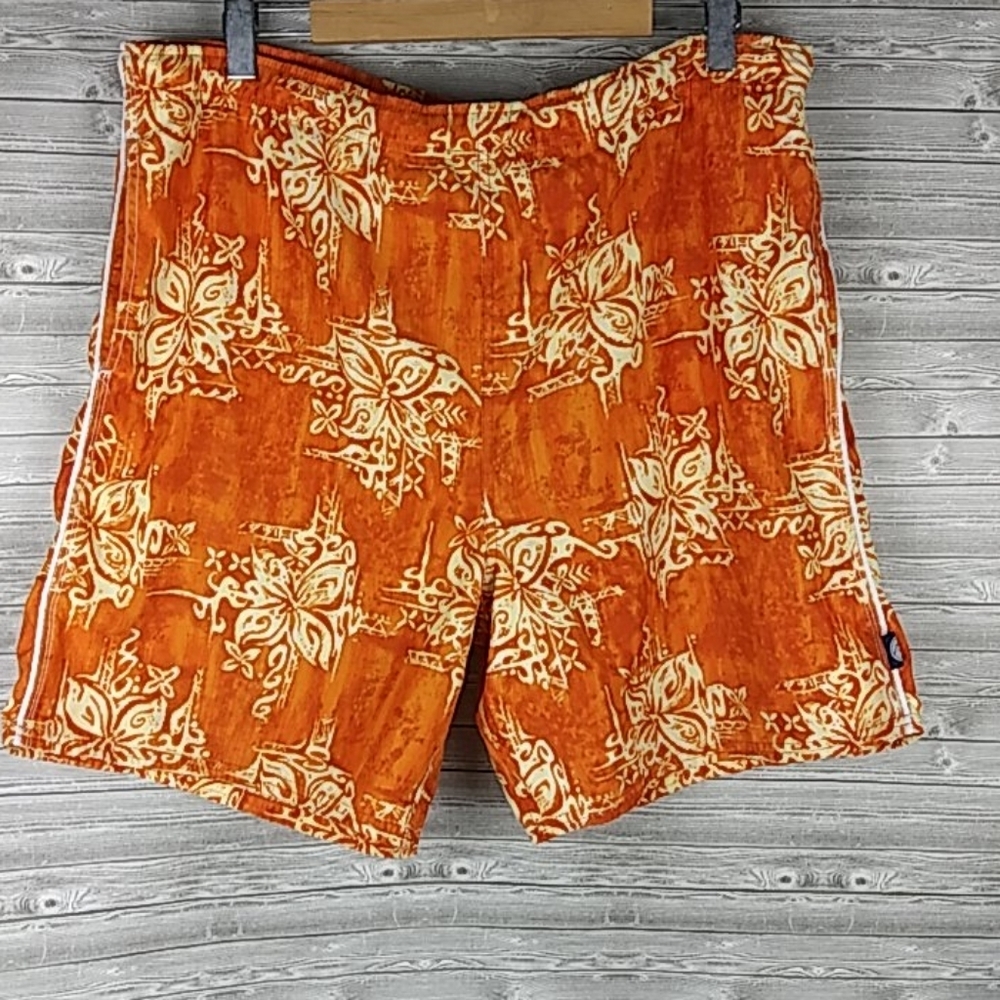 Quik Silver Silver Edition swim trunks size L